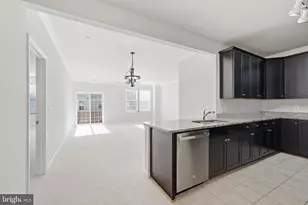 24678 Byrne Meadow Square, Aldie, VA 20105 - Photo 6