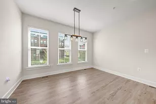 22812 Tawny Pne Sq, Brambleton, VA 20148 - Photo 16