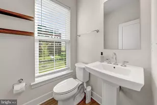 22812 Tawny Pne Sq, Brambleton, VA 20148 - Photo 18