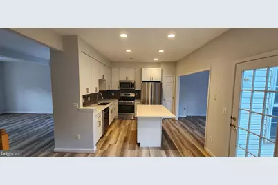 45691 Paddington Station Terrace, Sterling, VA 20166 - Photo 6