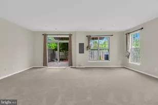 25284 Arrowroot Terrace, Chantilly, VA 20152 - Photo 28