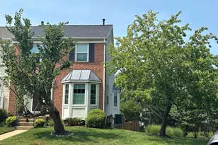 43498 Blacksmith Square, Ashburn, VA 20147 - Photo 2