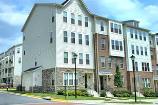 902 California Dr NE, Leesburg, VA 20176 - Photo 4