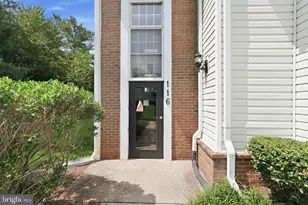 116 Westwick Ct, Sterling, VA 20165 - Photo 2