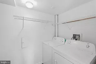 116 Westwick Ct, Sterling, VA 20165 - Photo 8