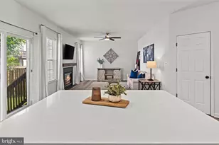 404 Rusert Dr SE, Leesburg, VA 20175 - Photo 14