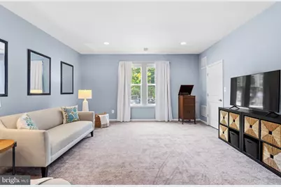 22792 Sagamore Square, Brambleton, VA 20148 - Photo 32