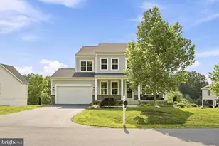 18120 Ridgewood Pl, Round Hill, VA 20141 - Photo 4