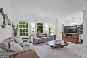 21002 Courtland Village Dr, Leesburg, VA 20175 - Photo 10