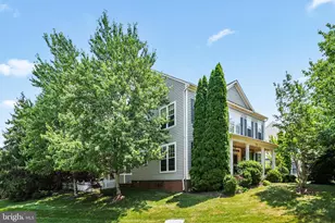 21565 Center Point Cir, Ashburn, VA 20147 - Photo 2