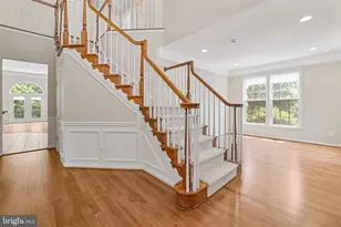 21565 Center Point Cir, Ashburn, VA 20147 - Photo 8