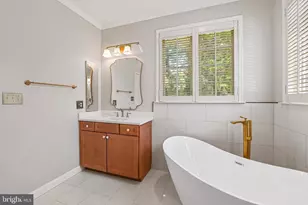 21565 Center Point Cir, Ashburn, VA 20147 - Photo 34