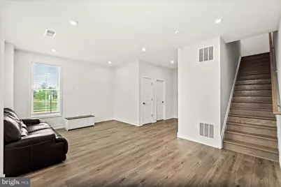 42086 Picasso Square, Brambleton, VA 20148 - Photo 2