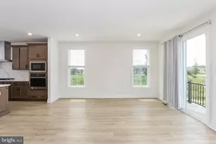 42086 Picasso Sq, Brambleton, VA 20148 - Photo 16