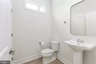 42086 Picasso Sq, Brambleton, VA 20148 - Photo 12