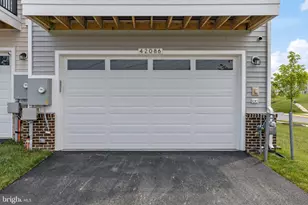 42086 Picasso Sq, Brambleton, VA 20148 - Photo 36