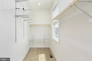 42086 Picasso Sq, Brambleton, VA 20148 - Photo 26