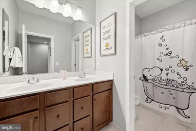 23063 Cottonwillow Square, Brambleton, VA 20148 - Photo 22
