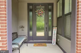 23063 Cottonwillow Sq, Brambleton, VA 20148 - Photo 2