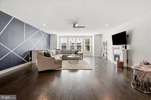 23063 Cottonwillow Sq, Brambleton, VA 20148 - Photo 12