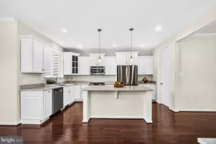 24821 Mason Dale Terrace, Chantilly, VA 20152 - Photo 8