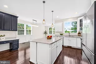 24821 Mason Dale Terrace, Chantilly, VA 20152 - Photo 12