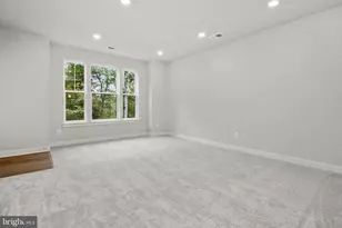20847 Owenmore Ter, Sterling, VA 20166 - Photo 2