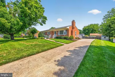 19 Hamilton Terrace Drive, Hamilton, VA 20158 - Photo 2