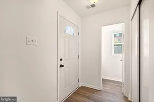 109 Mayfair Dr NE, Leesburg, VA 20176 - Photo 4