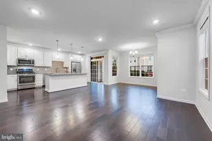 23290 Milltown Knoll Square, Ashburn, VA 20148 - Photo 4