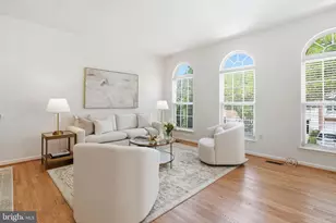 43451 Laidlow St, Chantilly, VA 20152 - Photo 4