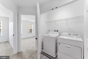 25263 Beach Pl, Chantilly, VA 20152 - Photo 16