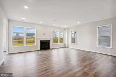 21812 Hawksbill High Circle, Sterling, VA 20164 - Photo 4