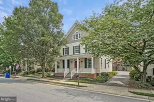 10 Memorial Dr NW, Leesburg, VA 20176 - Photo 2