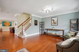 42538 Neighborly Ln, Chantilly, VA 20152 - Photo 6