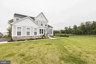 24696 Crested Butte Ct, Aldie, VA 20105 - Photo 4