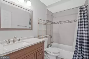 1127 Huntmaster Terrace NE, Leesburg, VA 20176 - Photo 26