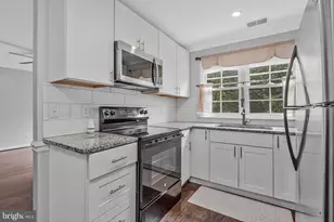 1127 Huntmaster Terrace NE, Leesburg, VA 20176 - Photo 16