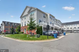 43002 Rosemount Woods Terrace, Ashburn, VA 20148 - Photo 4