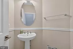43002 Rosemount Woods Terrace, Ashburn, VA 20148 - Photo 10