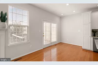 25488 Crossfield Drive, Chantilly, VA 20152 - Photo 24