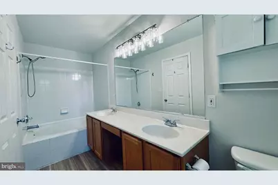 21779 Kings Crossing Terrace, Ashburn, VA 20147 - Photo 32