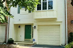 21779 Kings Crossing Terrace, Ashburn, VA 20147 - Photo 2