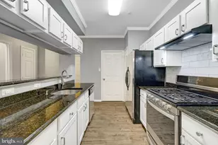 20417 Riverbend Square, Sterling, VA 20165 - Photo 14