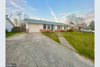 1042 S Ironwood Road, Sterling, VA 20164 - Photo 2