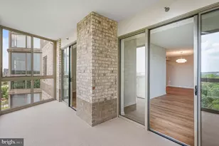 19355 Cypress Ridge Terrace, Leesburg, VA 20176 - Photo 16