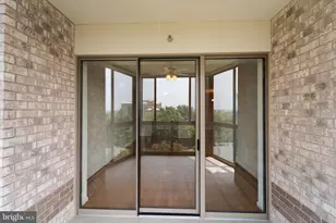 19355 Cypress Ridge Terrace, Leesburg, VA 20176 - Photo 24