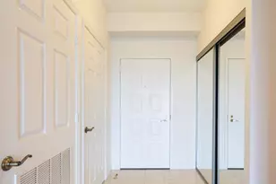 19355 Cypress Ridge Terrace, Leesburg, VA 20176 - Photo 4