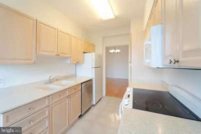 19355 Cypress Ridge Terrace #905, Leesburg, VA 20176 - Photo 14