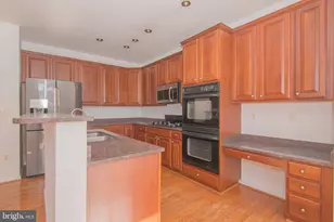 836 Revelstore Square NE, Leesburg, VA 20176 - Photo 32